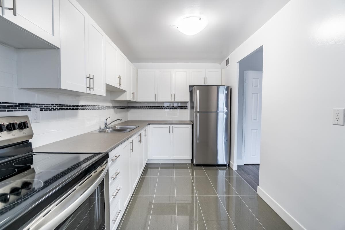 Glencrest Terrace Apartments — apartment/condo - Photo 7