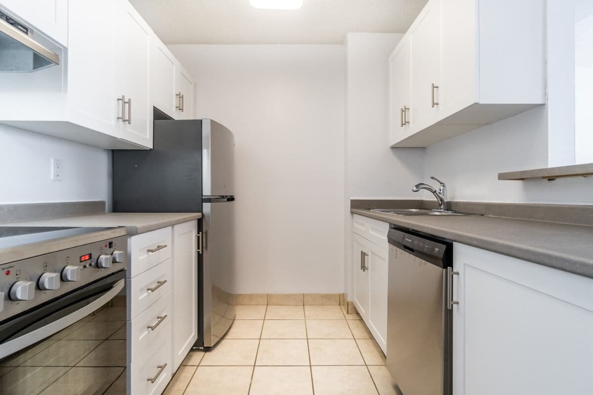 Highland Village — apartment/condo - Photo 11