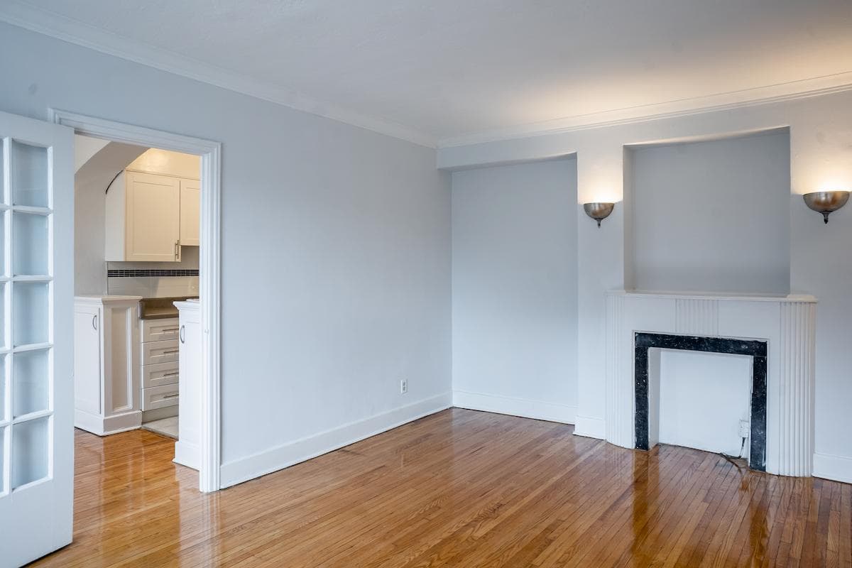 Chatsworth Apartments — apartment/condo - Photo 6