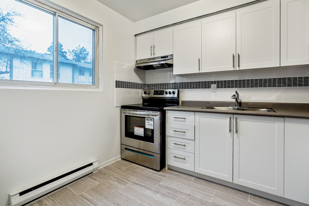 85 Henderson Avenue Townhomes — apartment/condo - Photo 3