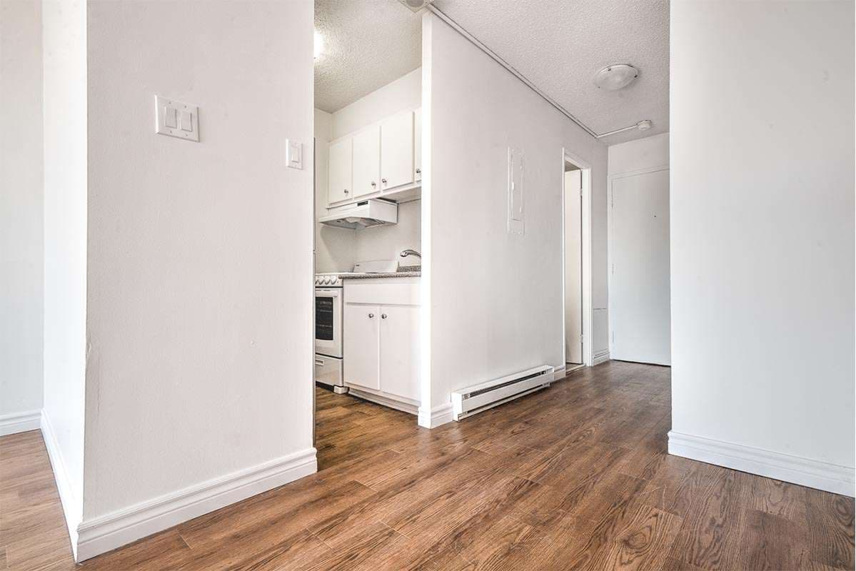 The 1350 Dufort Apartments - Photo 9