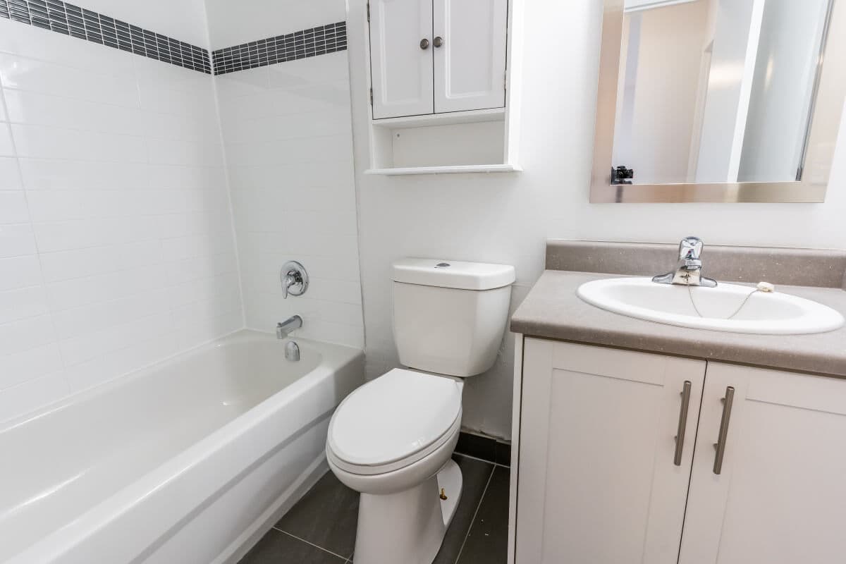 Yonge Eglinton Apartments – Duplex - Photo 10