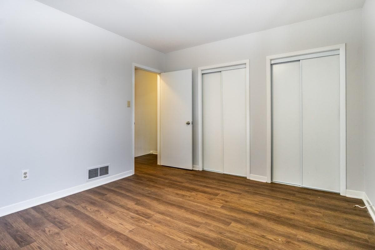Silverstone Townhomes - Photo 11