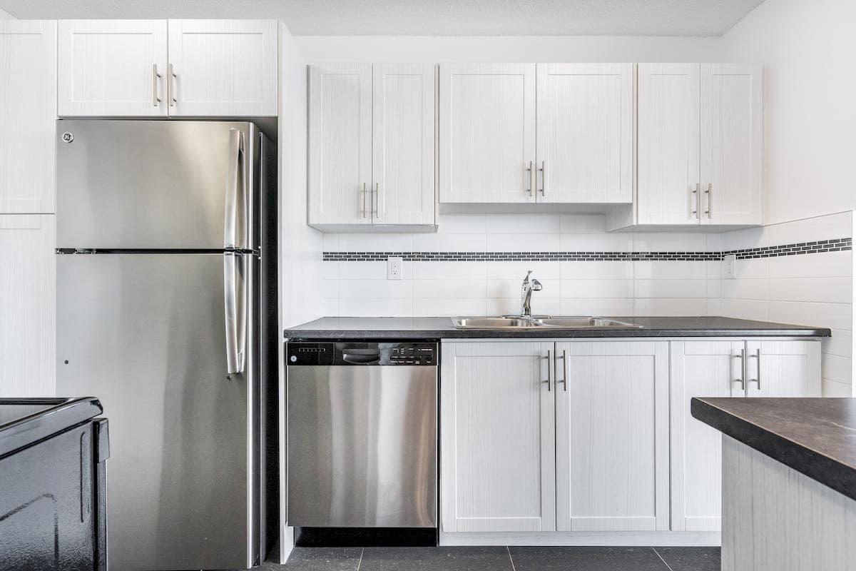 Windsor Apartments — apartment/condo - Photo 10