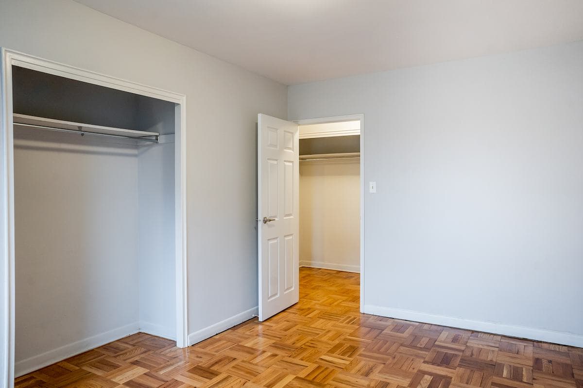 Lawrence Apartments — apartment/condo - Photo 7