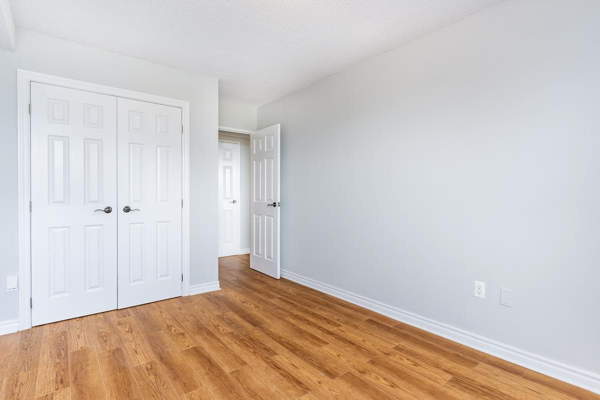 Windsor Apartments — apartment/condo - Photo 8