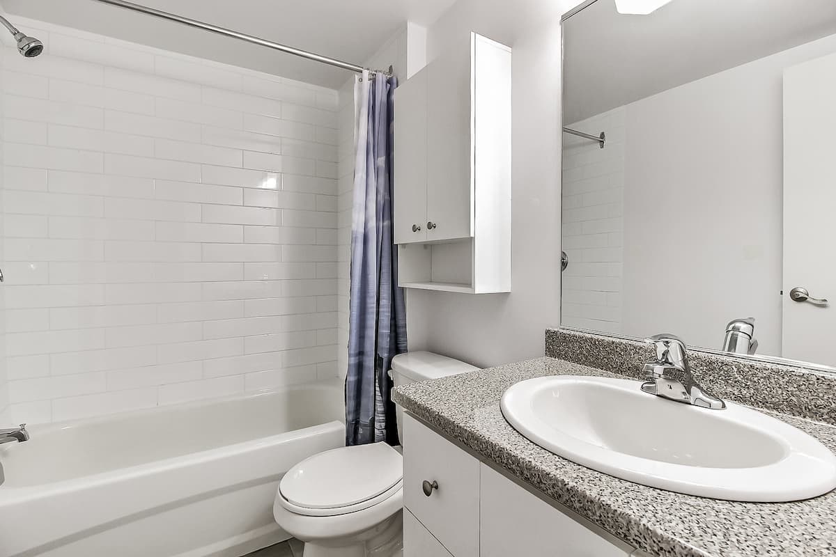 Père-Marquette Apartments — apartment/condo - Photo 4