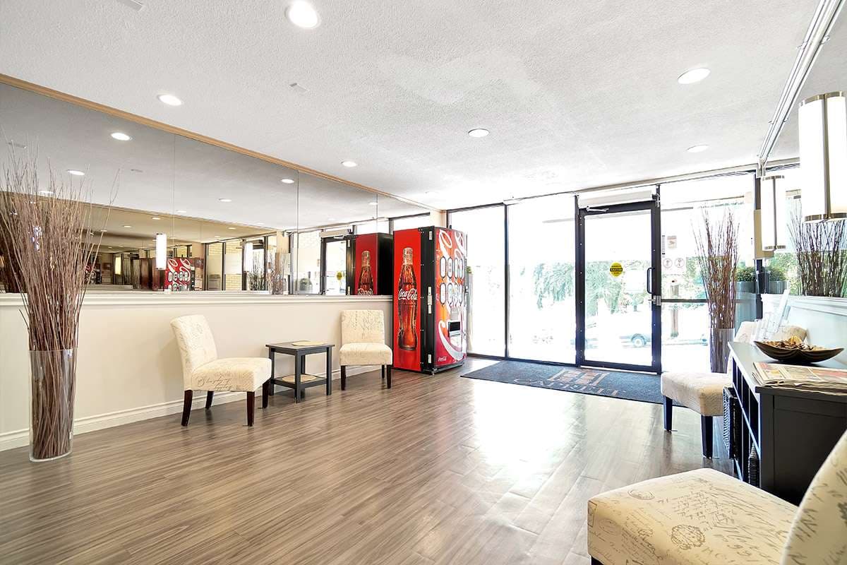 Sherbrooke Manor Apartments - Photo 11