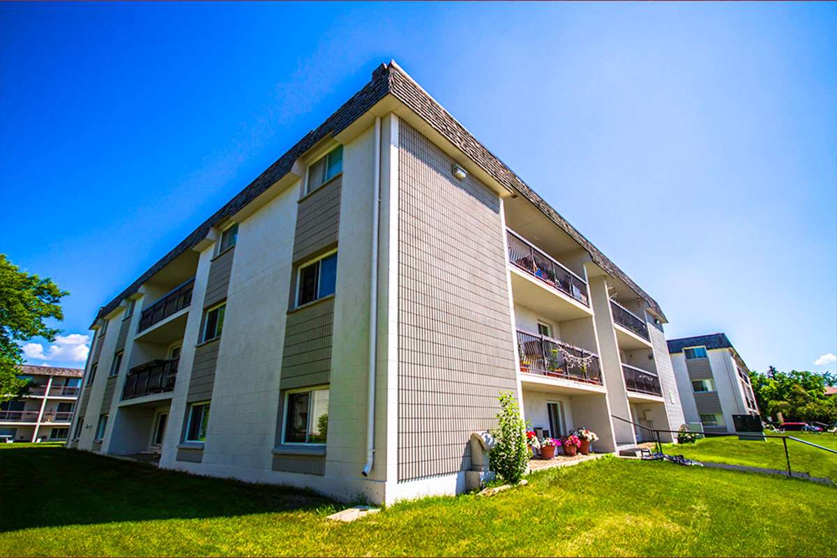 Lewvan Village Apartments — apartment/condo - Photo 3