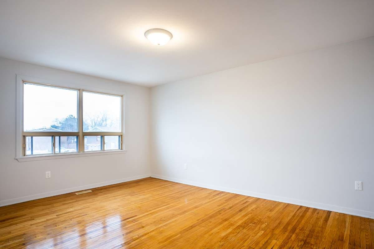 Balmoral Townhomes - Photo 10