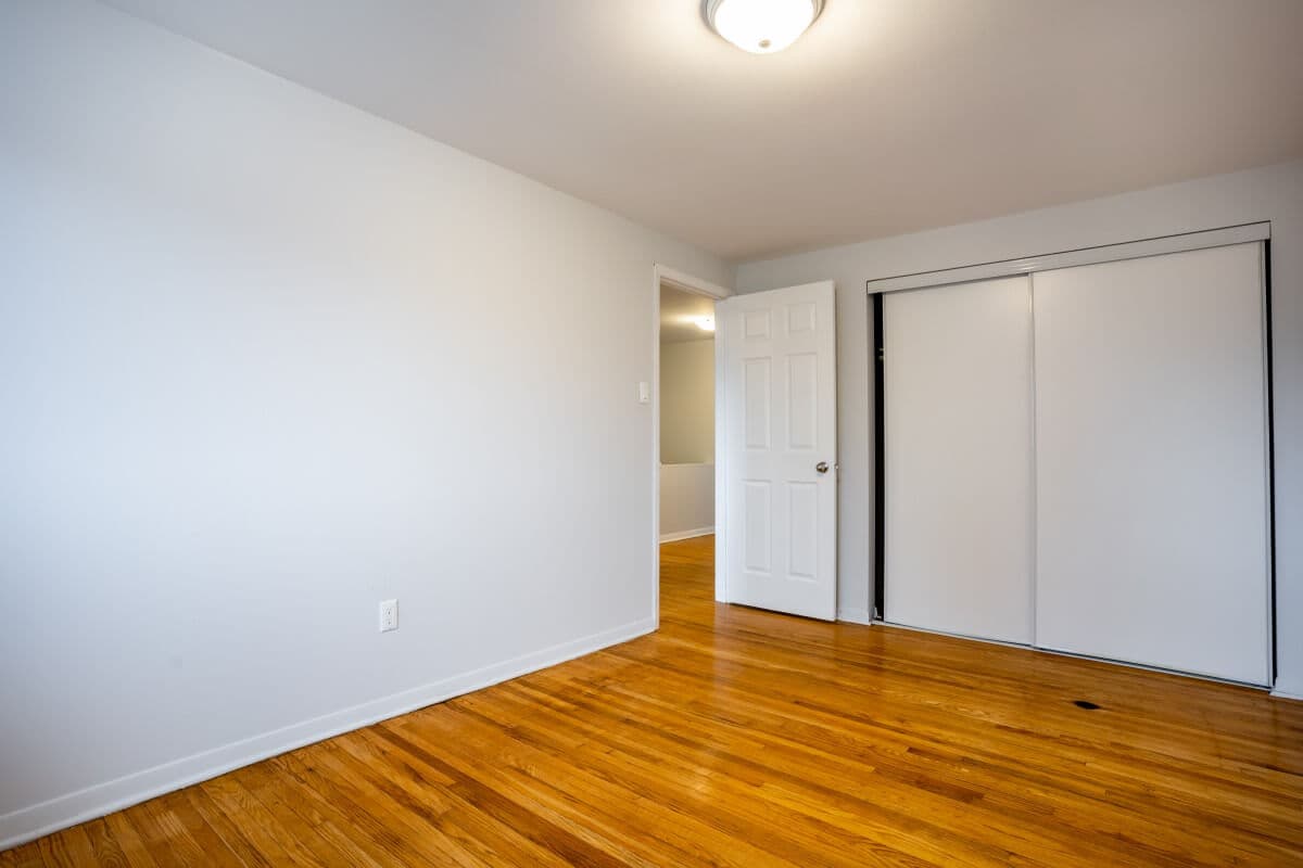 Balmoral Townhomes - Photo 12