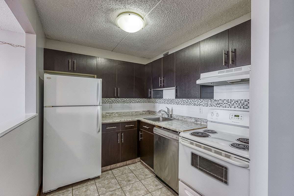 Bonaventure Estates — apartment/condo - Photo 12