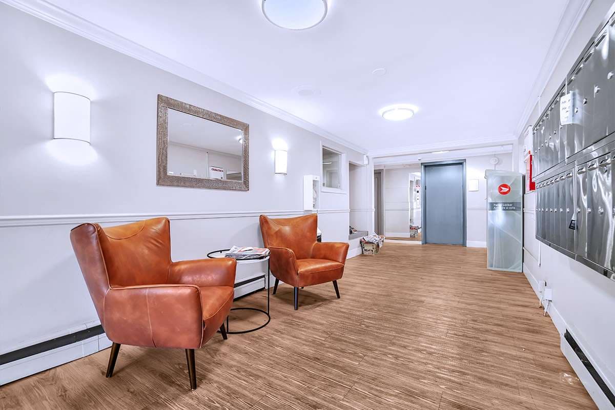 The Laurels Apartments - Photo 10