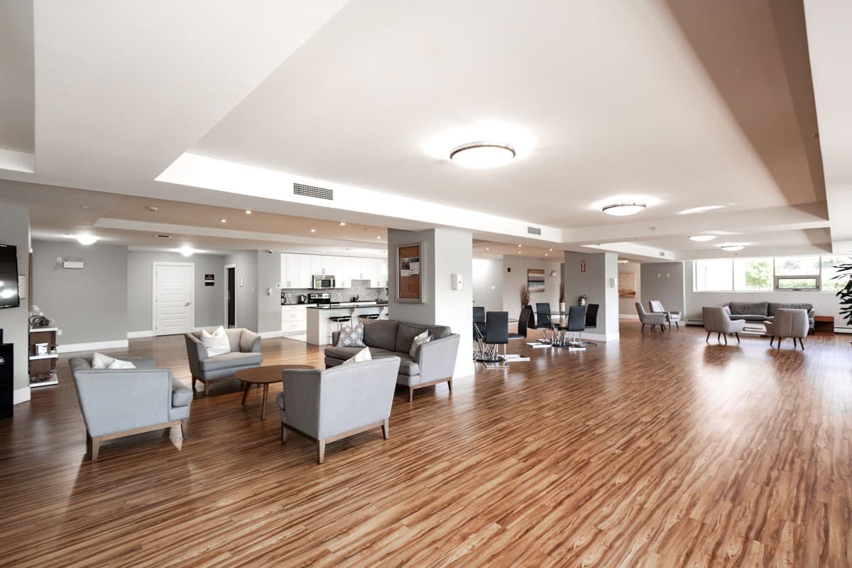 76 Place Apartments — apartment/condo - Photo 3