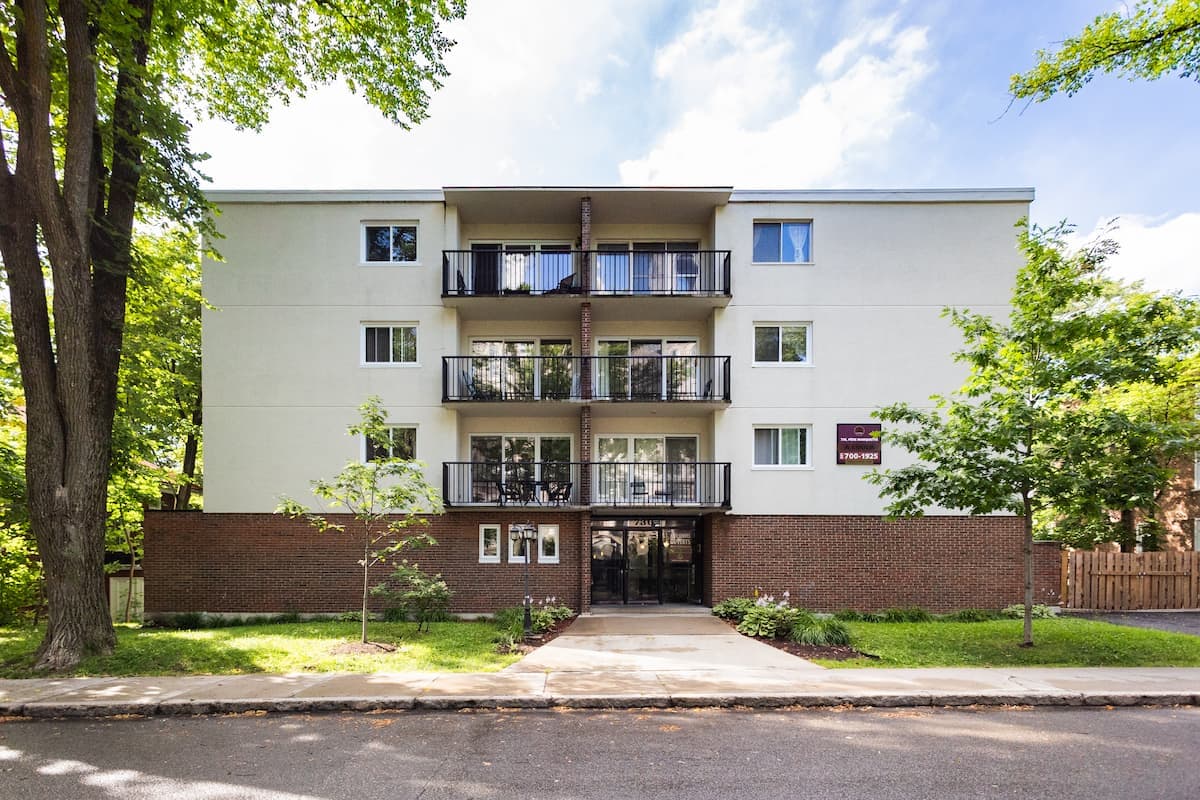 Père-Marquette Apartments — apartment/condo