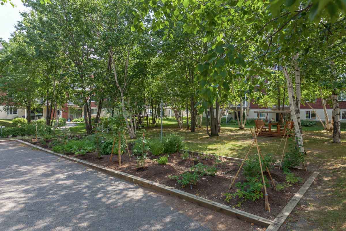 Faubourg de la Pointe and Domaine Laudance Apartments — apartment/condo - Photo 12
