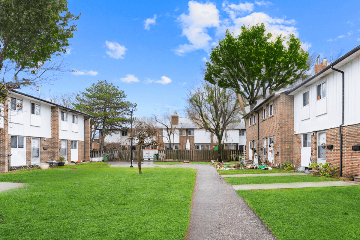 85 Henderson Avenue Townhomes — apartment/condo