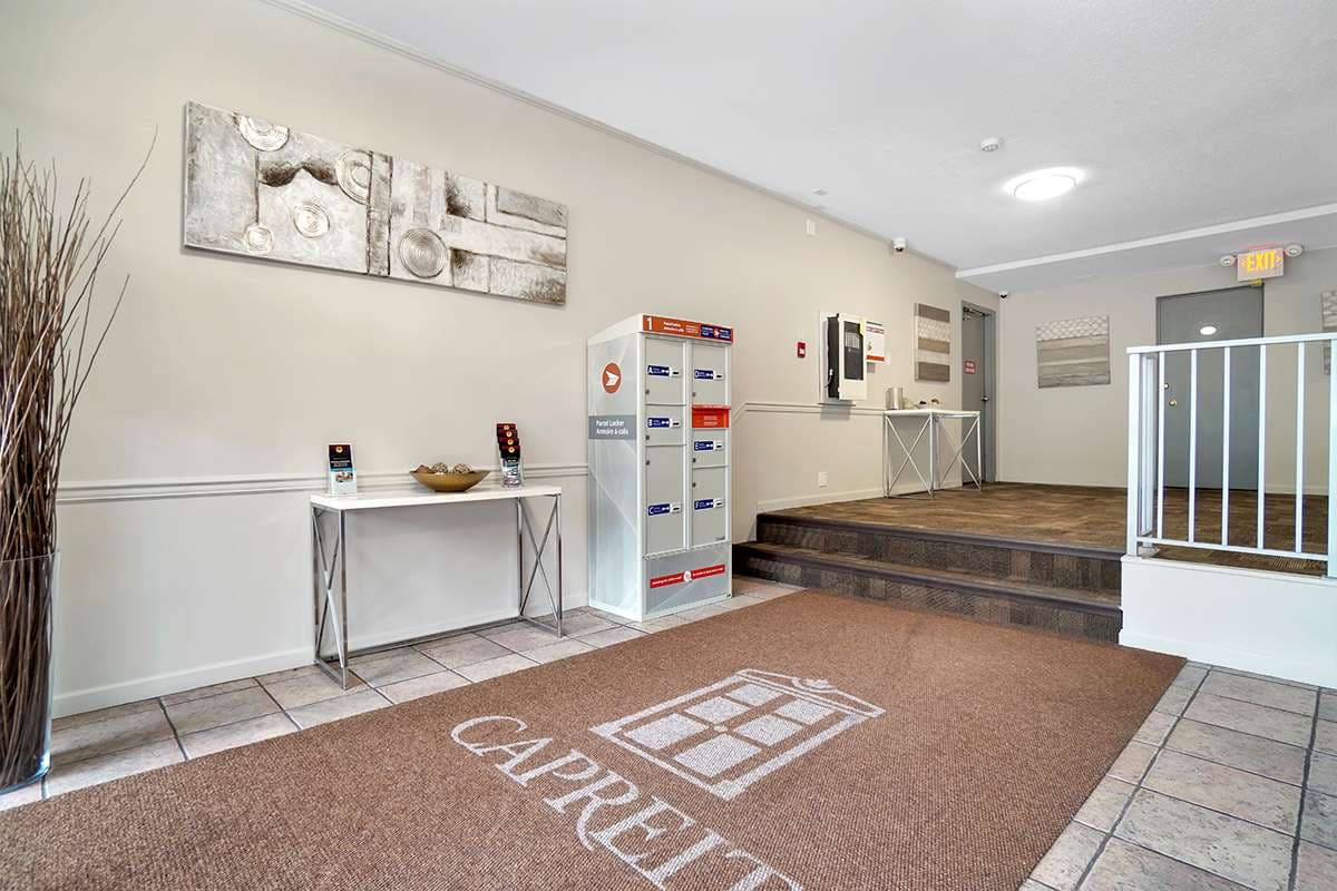 Holly Tree Apartments — apartment/condo - Photo 6