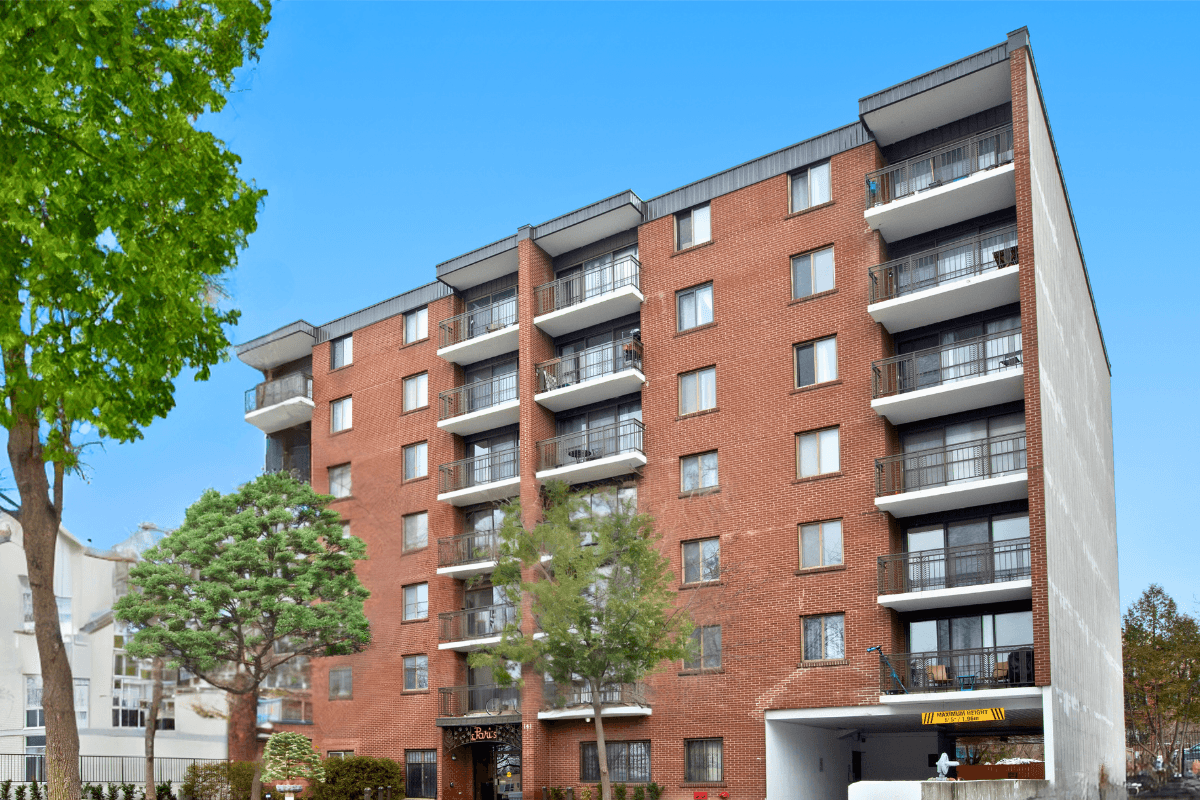 Le Paris Apartments — apartment/condo - Photo 2