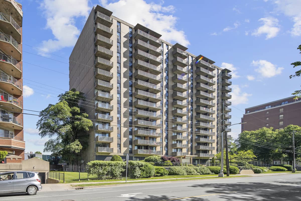 The Macdonald — apartment/condo - Photo 3