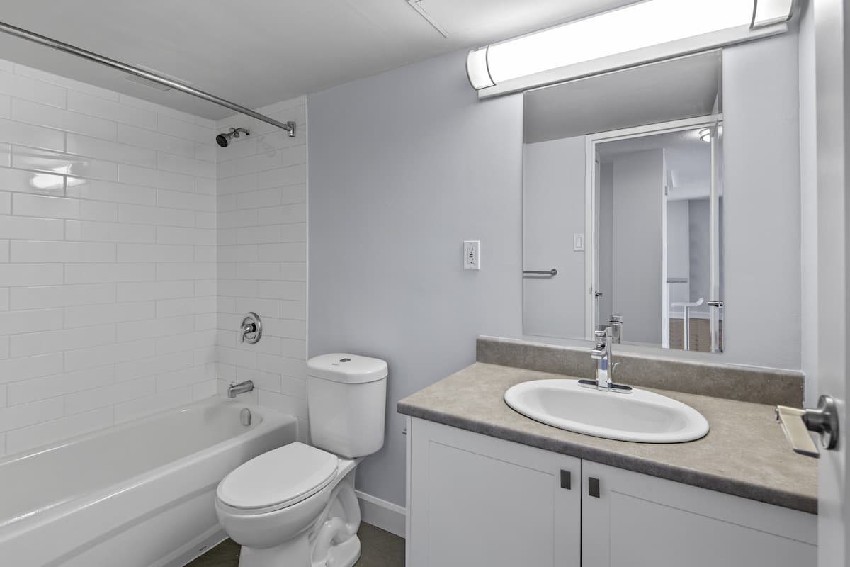 The Macdonald — apartment/condo - Photo 18