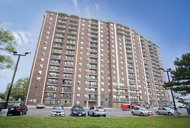 Scarborough Golf Apartments - Photo 4