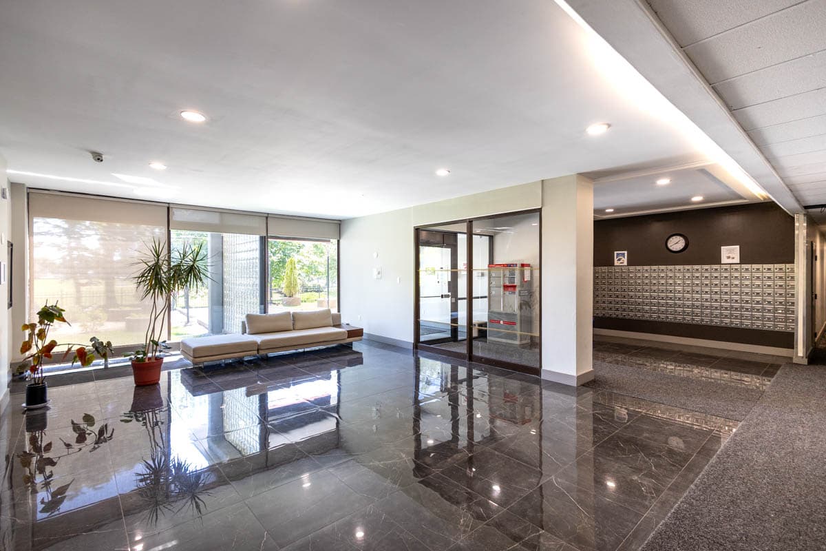 The Macdonald — apartment/condo - Photo 9
