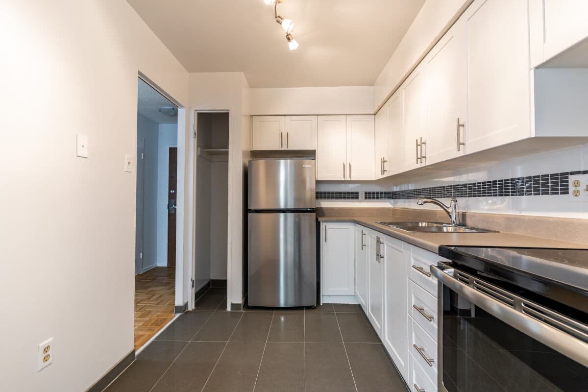 Yonge Eglinton Apartments — Orchard View — apartment/condo - Photo 9