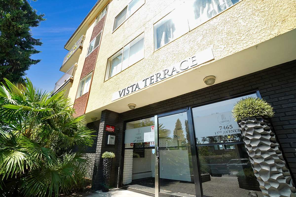 Vista Terrace Apartments - Photo 1