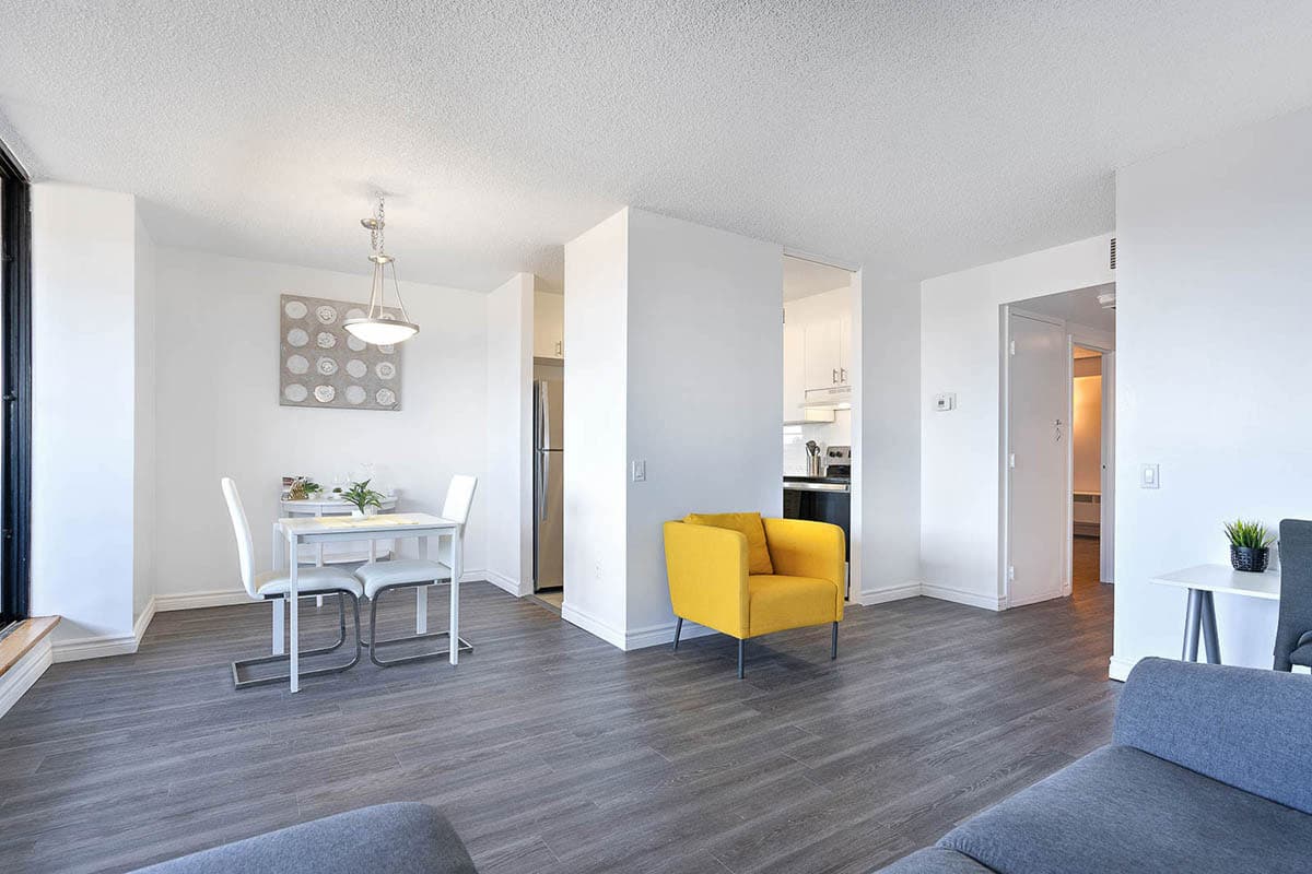 The Olympic Village — apartment/condo - Photo 5
