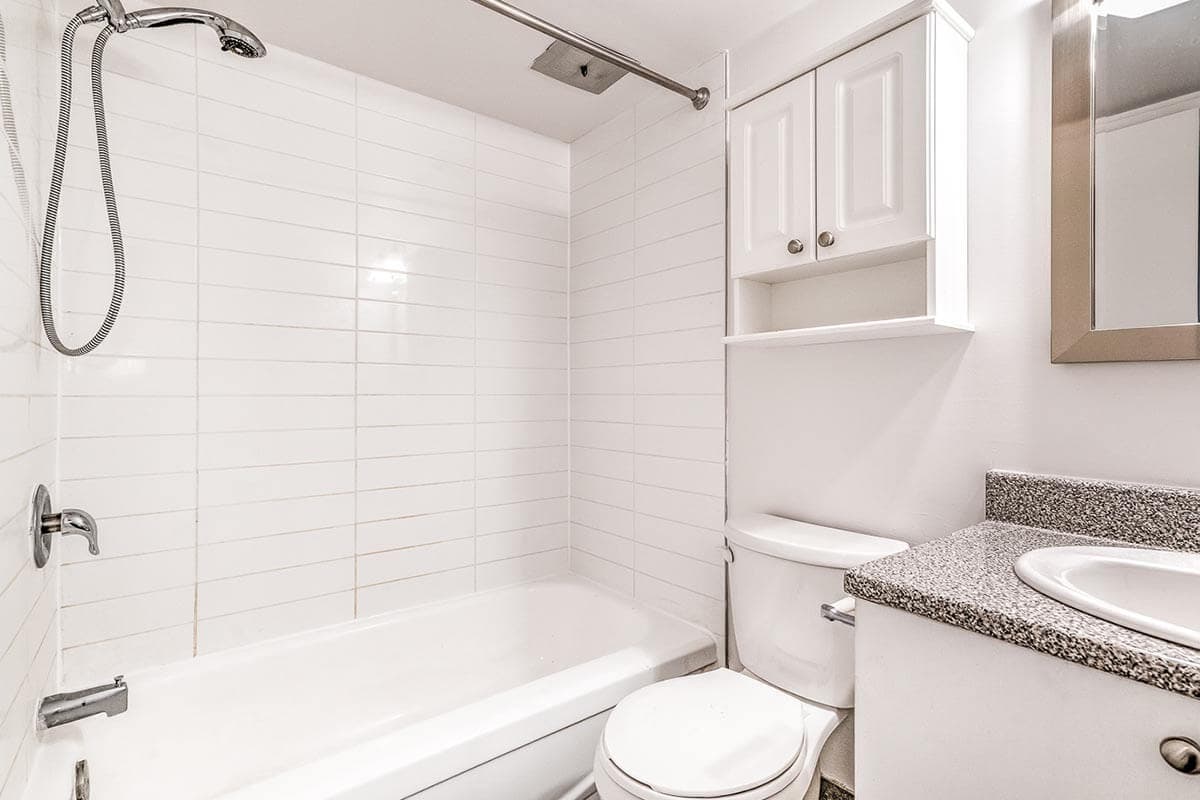 Place Du Boulevard Apartments — apartment/condo - Photo 11