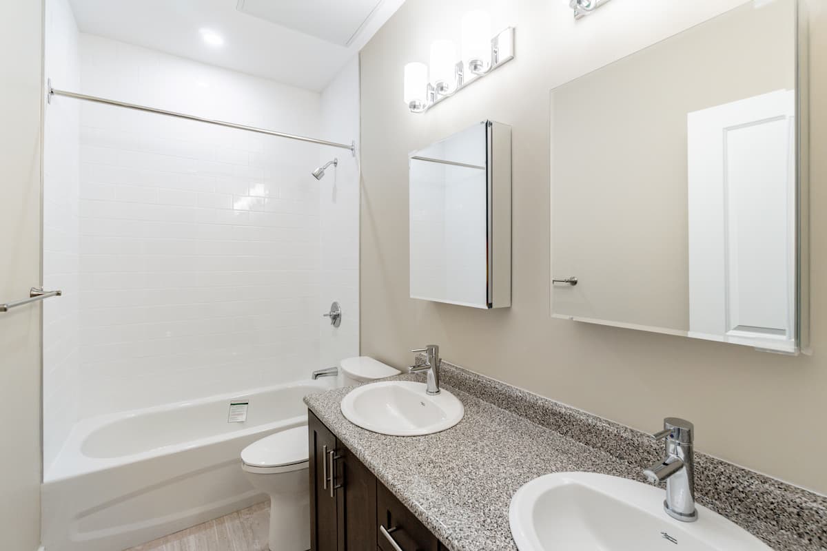 Deerford Road Apartments — apartment/condo - Photo 9