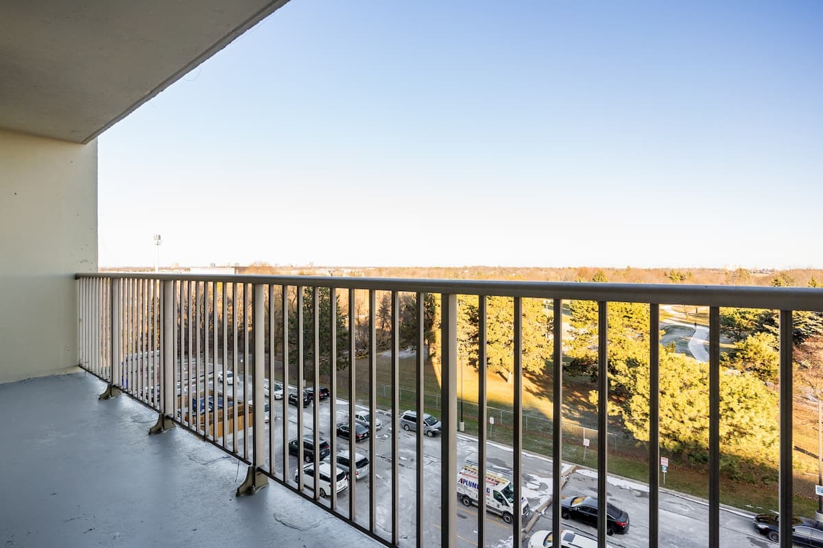 30 Tuxedo Court Apartments - Photo 13