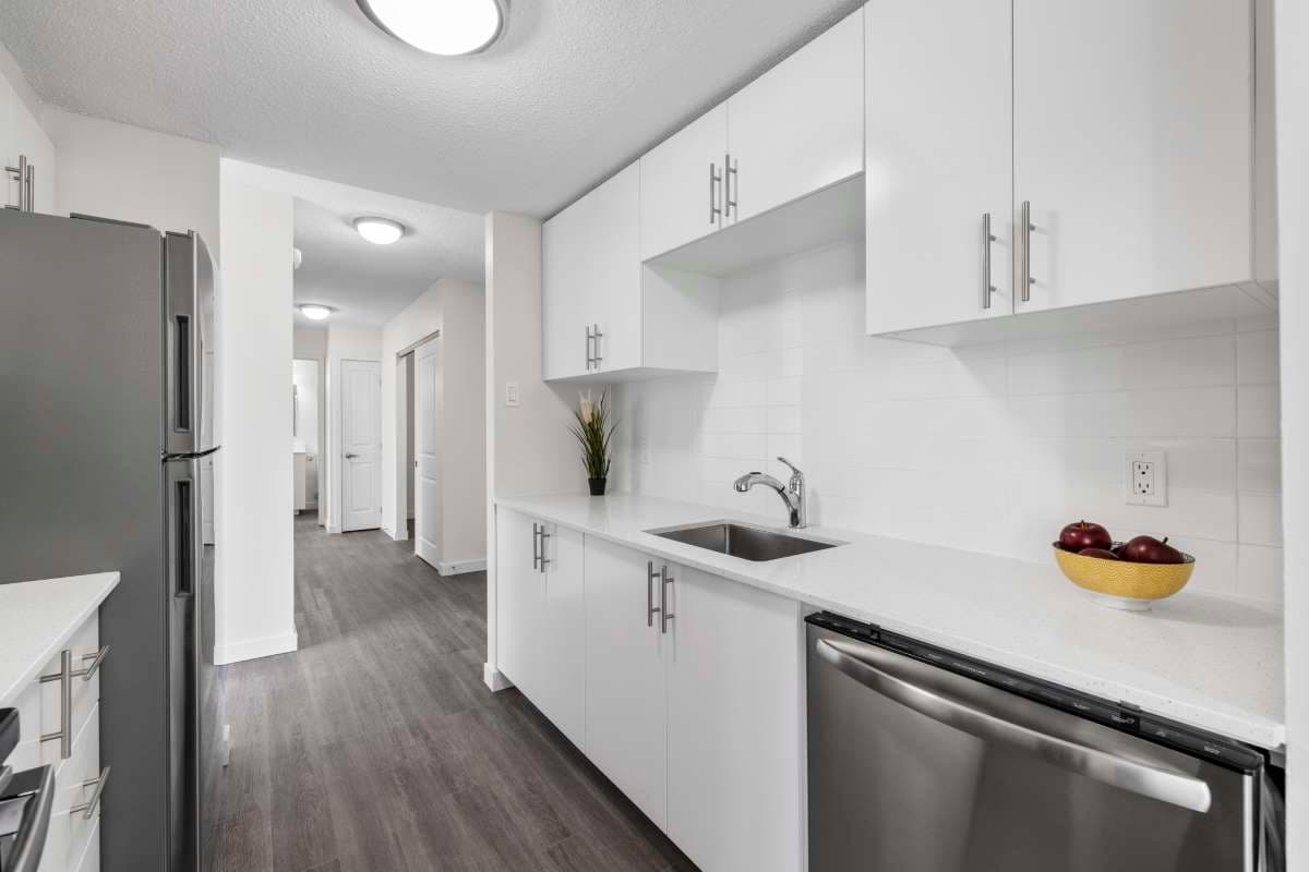 Halifax Apartments – The Plaza — apartment/condo - Photo 11