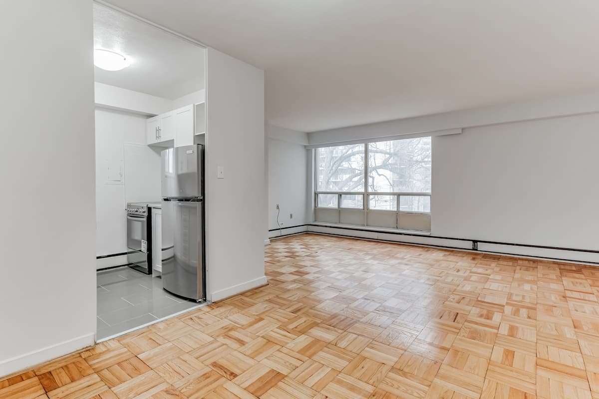 Oriole Apartments — apartment/condo - Photo 9