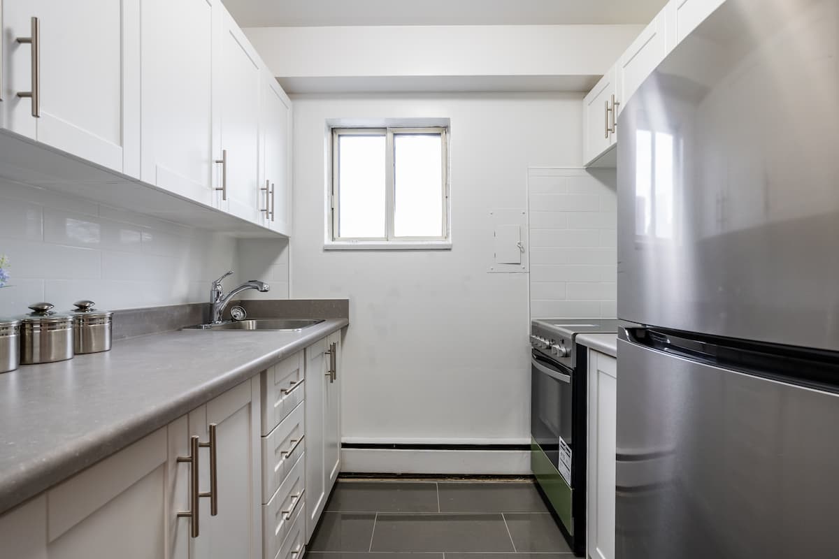 Oriole Apartments — apartment/condo - Photo 10