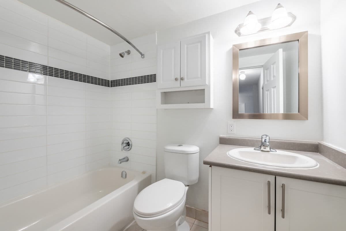 Roanoke Apartments — apartment/condo - Photo 11