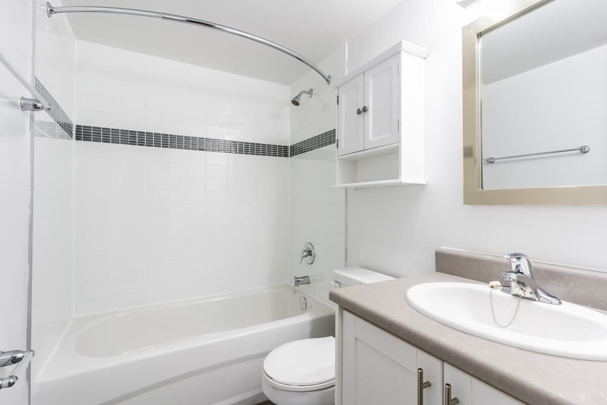Yonge Eglinton Apartments — Orchard View — apartment/condo - Photo 11