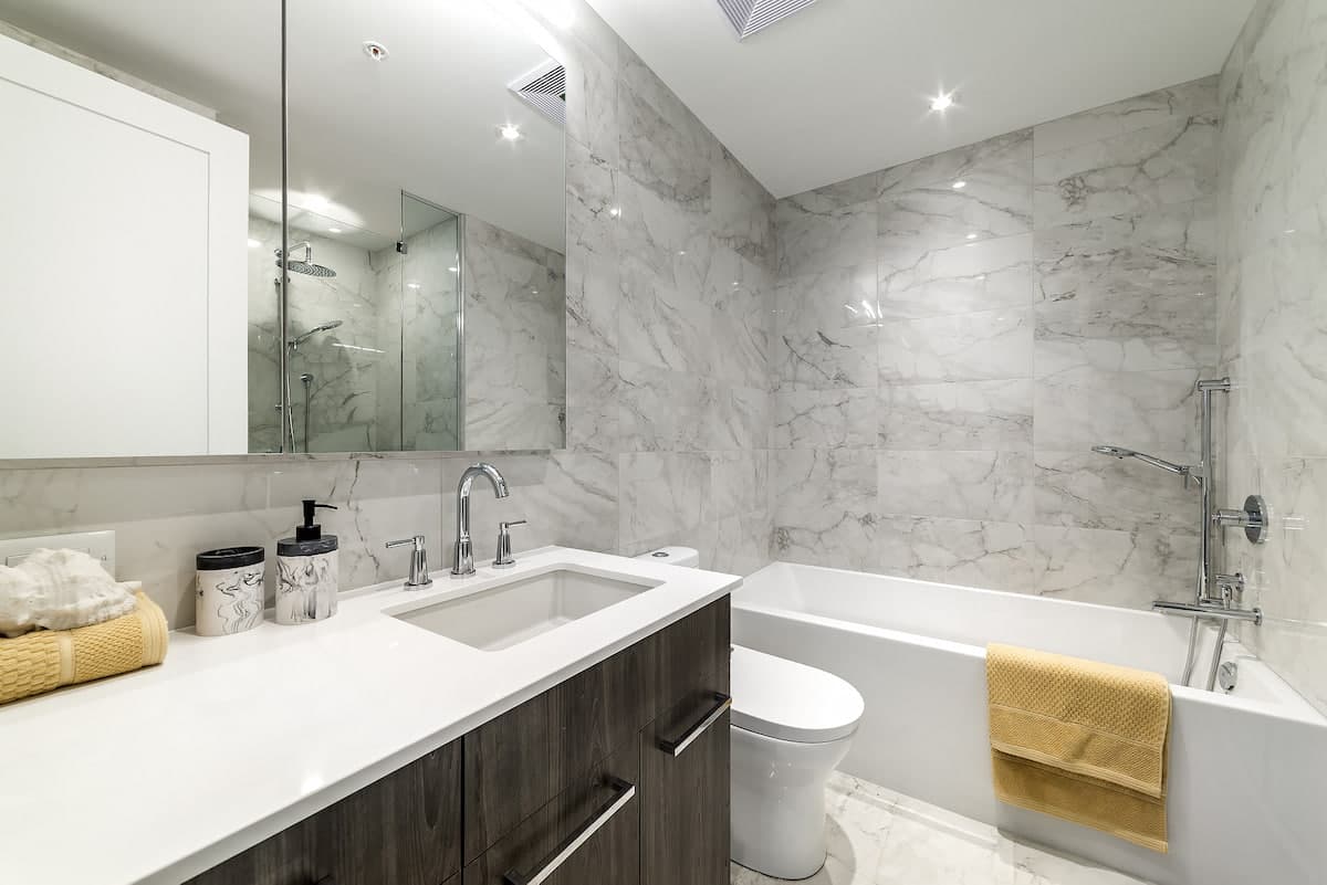 Majestic Côte Saint-Luc — apartment/condo - Photo 11