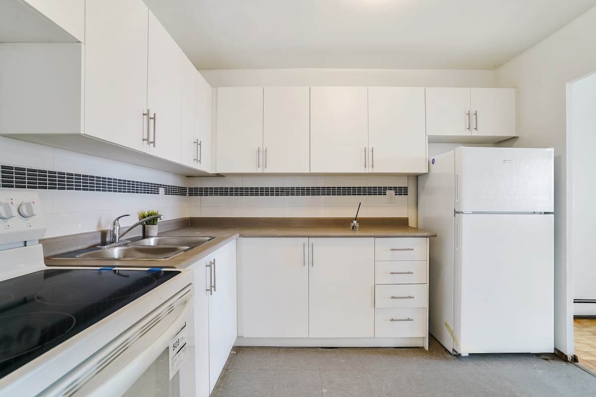 Mona Lisa Apartments — apartment/condo - Photo 5
