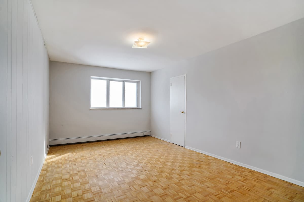 Mona Lisa Apartments — apartment/condo - Photo 7