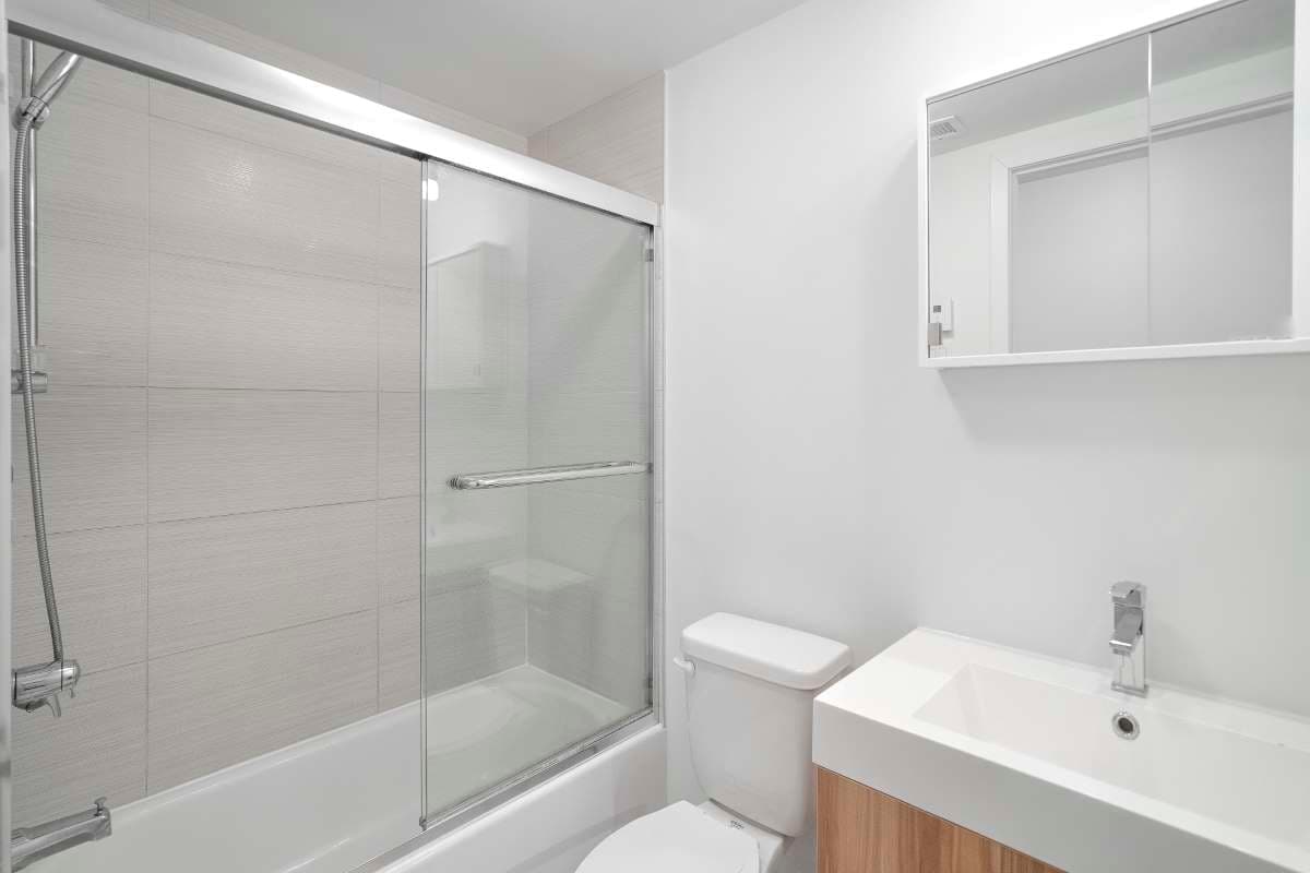 The Quartz Montreal Apartments — apartment/condo - Photo 11