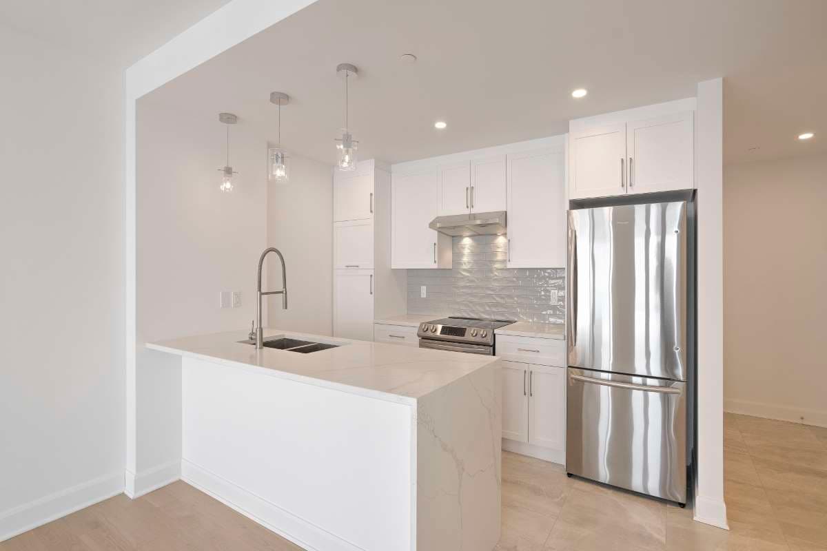 The Topaz Laval Apartments — apartment/condo - Photo 6