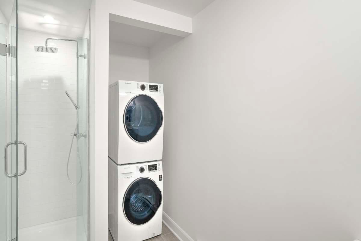 The Topaz Laval Apartments — apartment/condo - Photo 9
