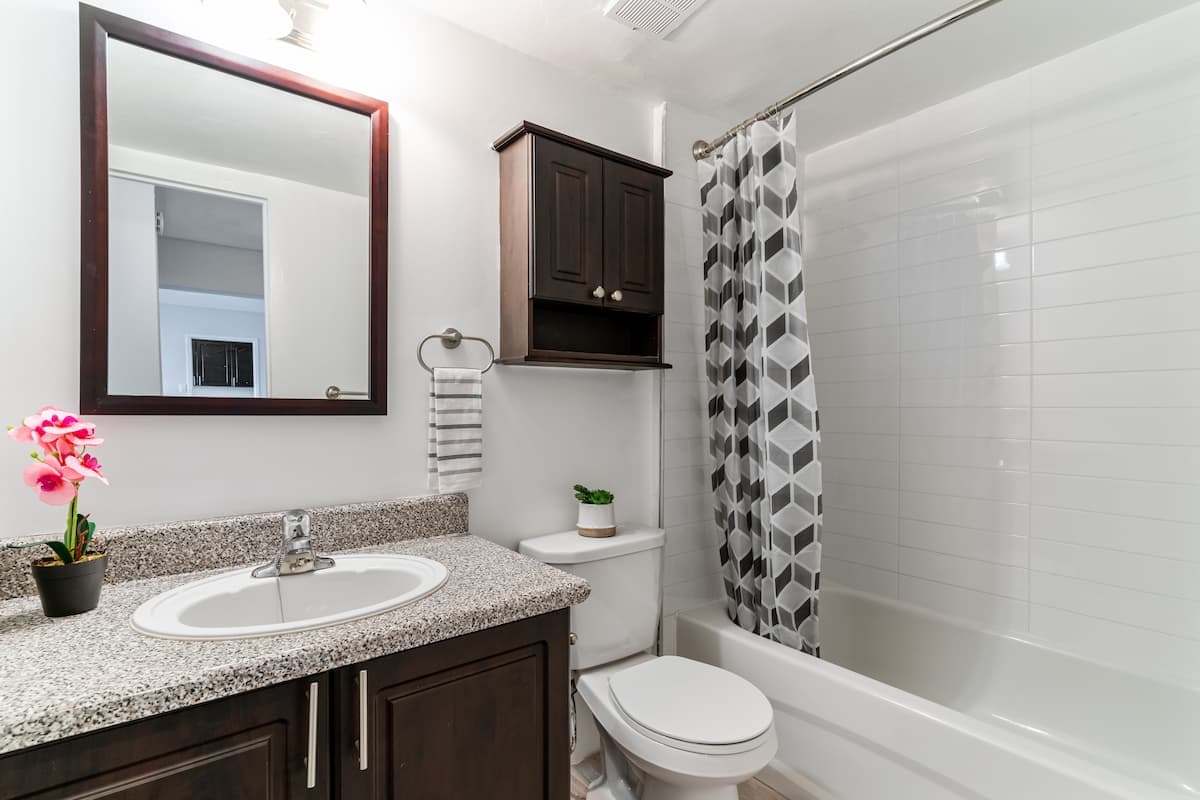 Markham Road Apartments – 1050 - Photo 11