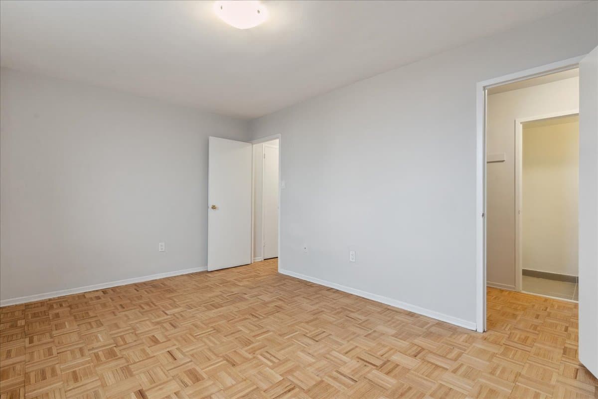 The Heartland Apartments — apartment/condo - Photo 9