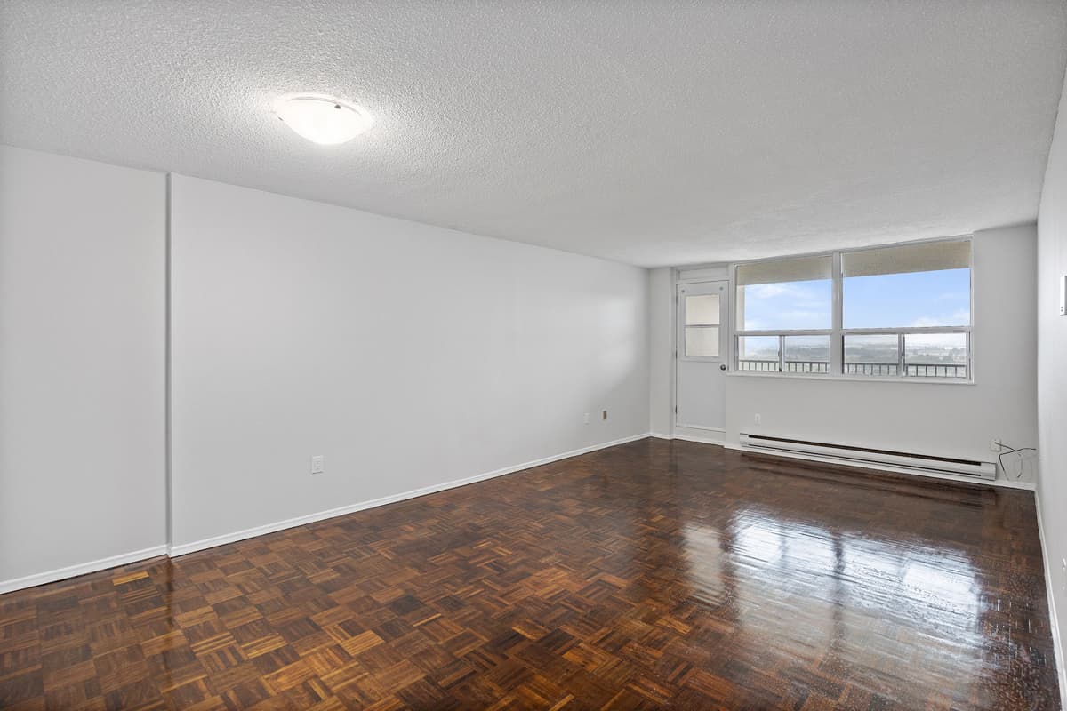 Highland Towers Apartments — apartment/condo - Photo 9