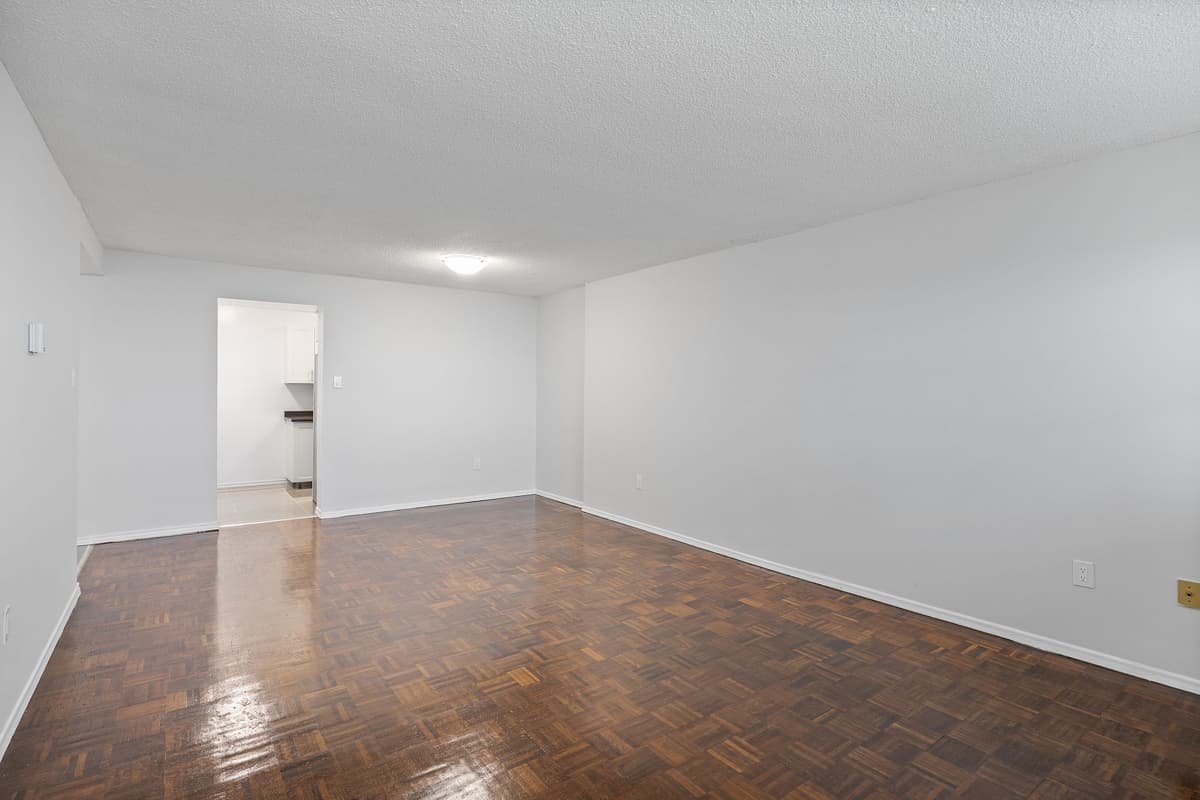 Highland Towers Apartments — apartment/condo - Photo 10