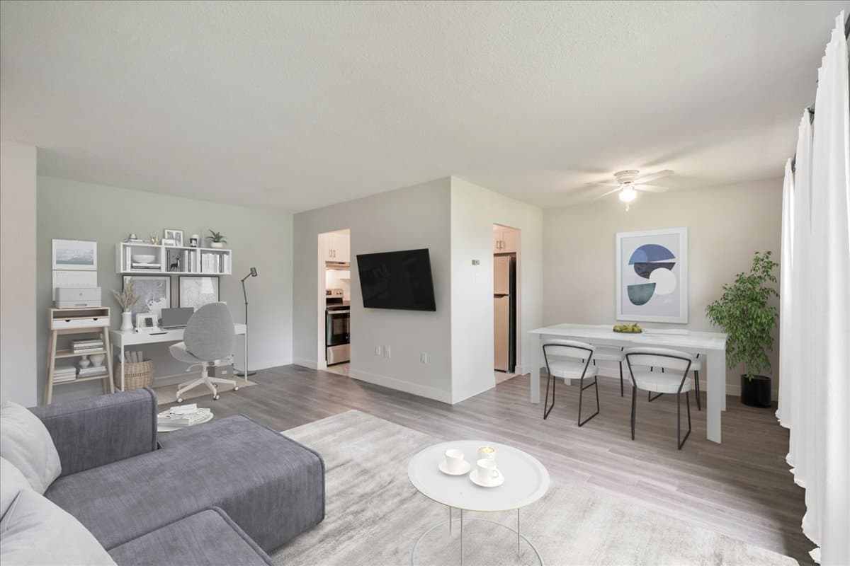Pontiac Court Lowrise — apartment/condo - Photo 8
