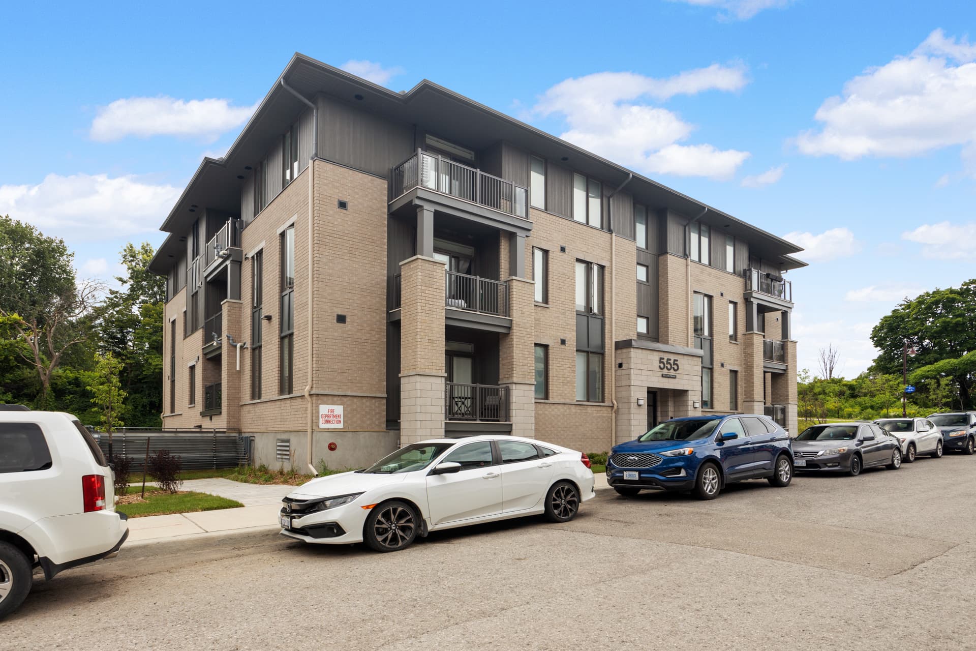 Hillview Apartments — apartment/condo - Photo 2